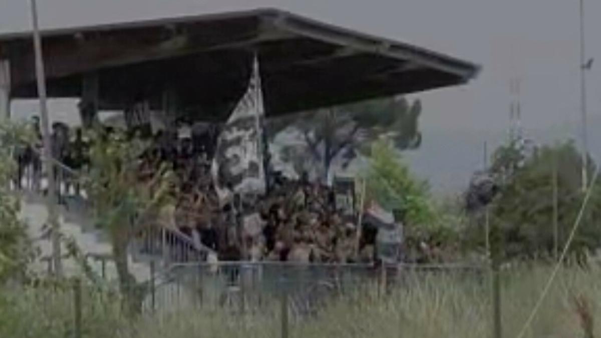 raduno abusivo degli ultras del raja casablanca in brianza per festeggiare i 20 anni della curva