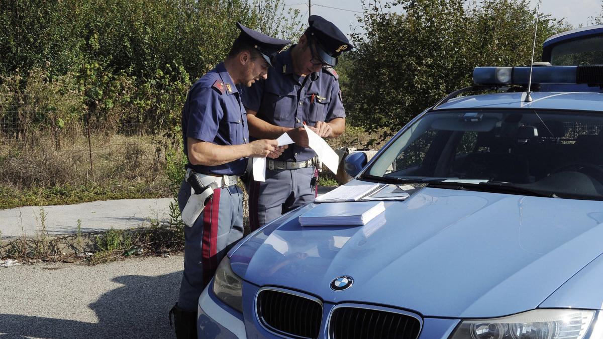 Auto clonate in Italia circolavano in Spagna, la Polizia stronca il traffico illegale