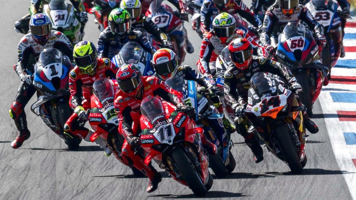 Mondiale Superbike, così non va: i motivi della crisi e le prospettive per il rilancio Mondiale Superbike, così non va: i motivi della crisi e le prospettive per il rilancio