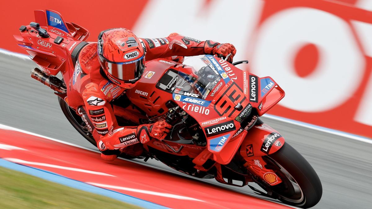 MotoGP, super Marquez ad Assen: Sprint dominata. Male Bagnaia che chiude 5° MotoGP, super Marquez ad Assen: Sprint dominata. Male Bagnaia che chiude 5°