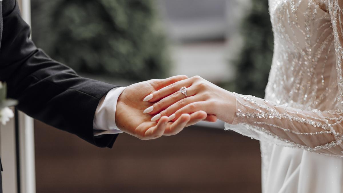 Il matrimonio aumenta i rischi di Alzheimer e demenza: ecco in quali casi Il matrimonio aumenta i rischi di Alzheimer e demenza: ecco in quali casi