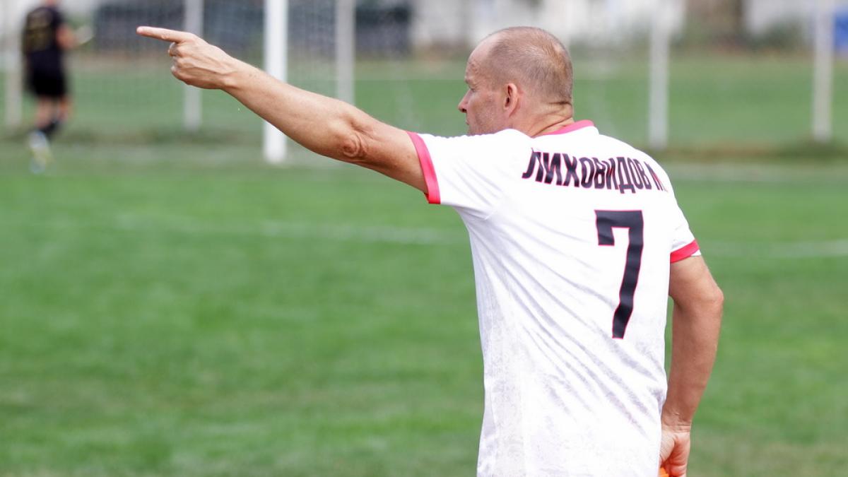 "Come sono diventato il calciatore più anziano in attività? 4 ore al giorno di esercizi, cibo e..." "Come sono diventato il calciatore più anziano in attività? 4 ore al giorno di esercizi, cibo e..."