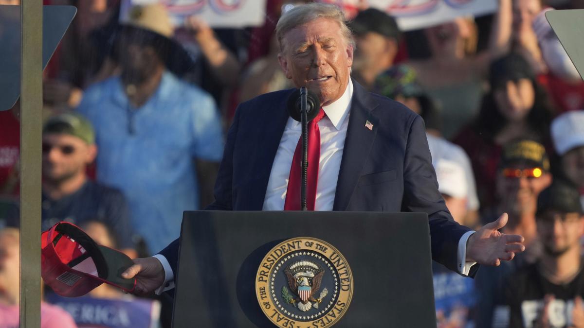 Trump critica Musk: "Ridicolo fondare un terzo partito" Trump critica Musk: "Ridicolo fondare un terzo partito"