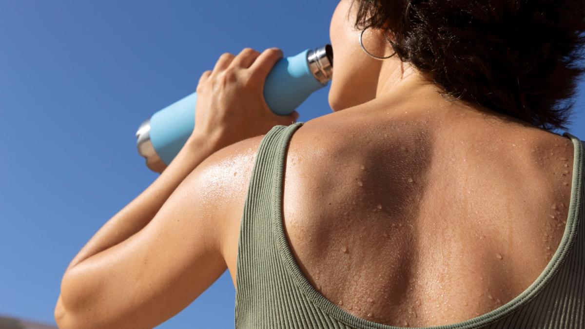 Il caldo come alleato contro il dolore: quando aiuta e quando è rischioso Il caldo come alleato contro il dolore: quando aiuta e quando è rischioso