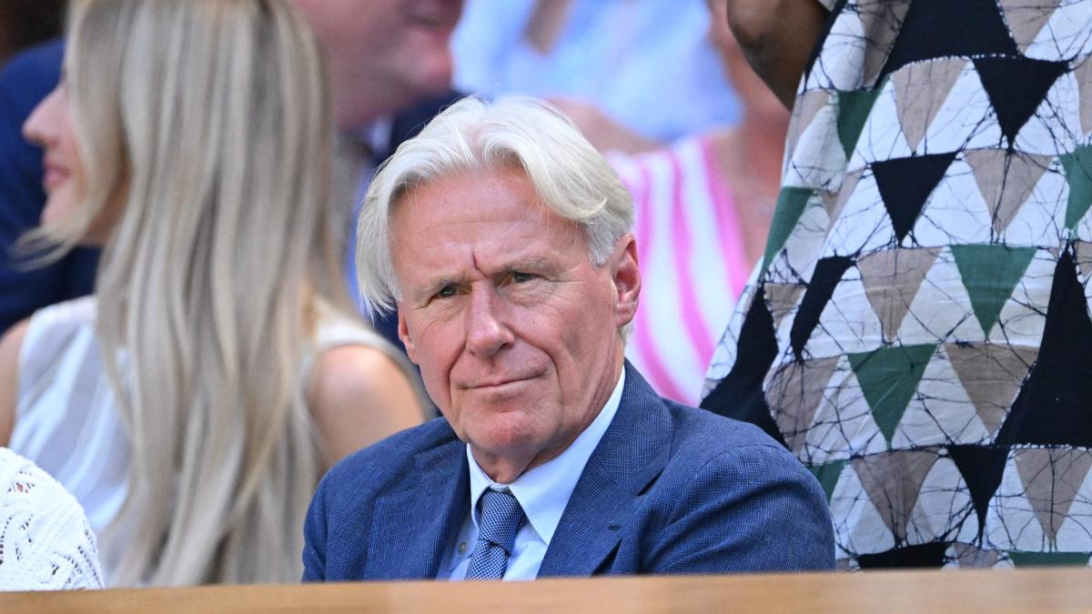 Bjorn Borg, rivelazione shock dalla Svezia: "Ha un tumore alla prostata" Bjorn Borg, rivelazione shock dalla Svezia: "Ha un tumore alla prostata"