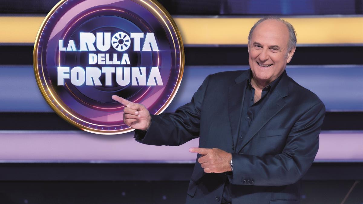 La ruota della fortuna, al via su Canale 5 con Gerry Scotti al posto di Paperissima Sprint La ruota della fortuna, al via su Canale 5 con Gerry Scotti al posto di Paperissima Sprint