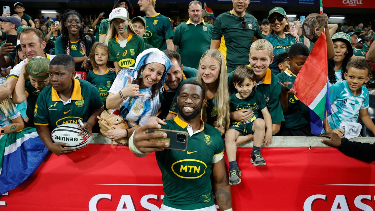 Da Mandela tifoso Springboks alle quote nere fino a Kolisi capitano: la lezione del Sudafrica Da Mandela tifoso Springboks alle quote nere fino a Kolisi capitano: la lezione del Sudafrica