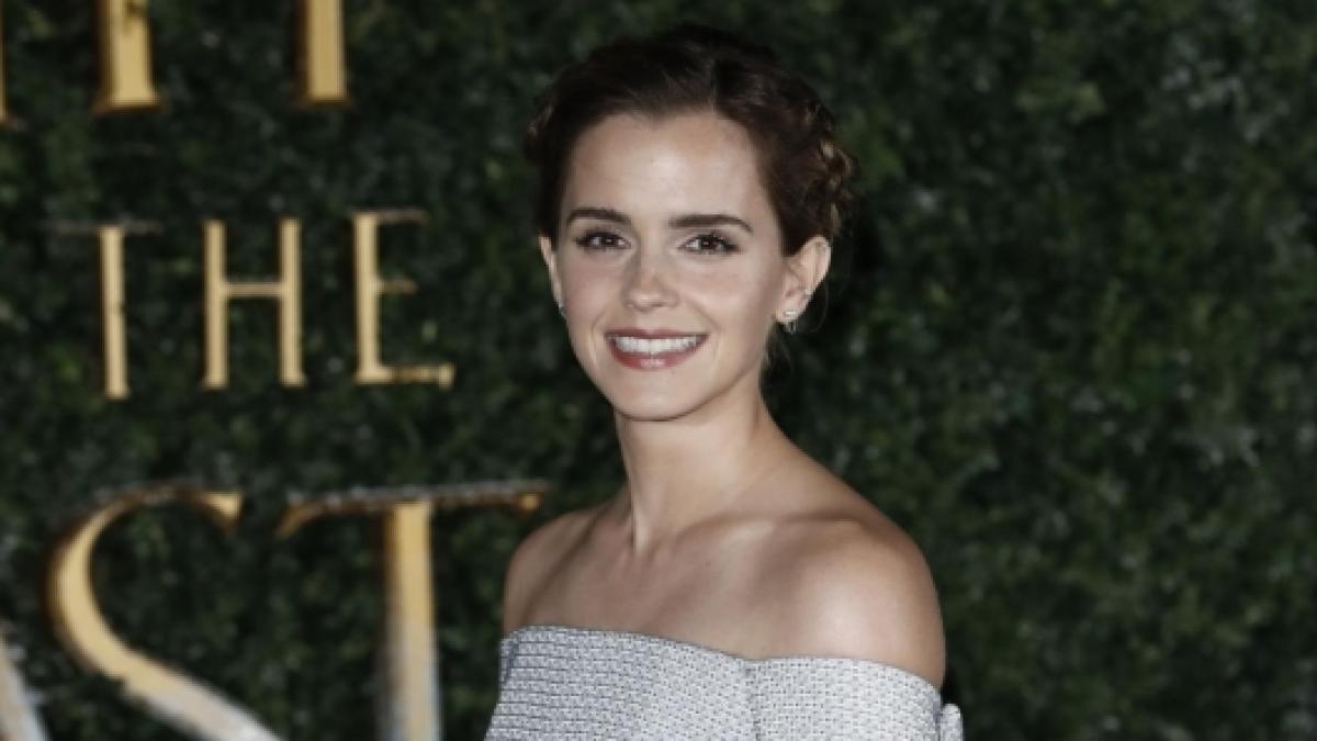 Emma Watson, patente sospesa per eccesso di velocità Emma Watson, patente sospesa per eccesso di velocità