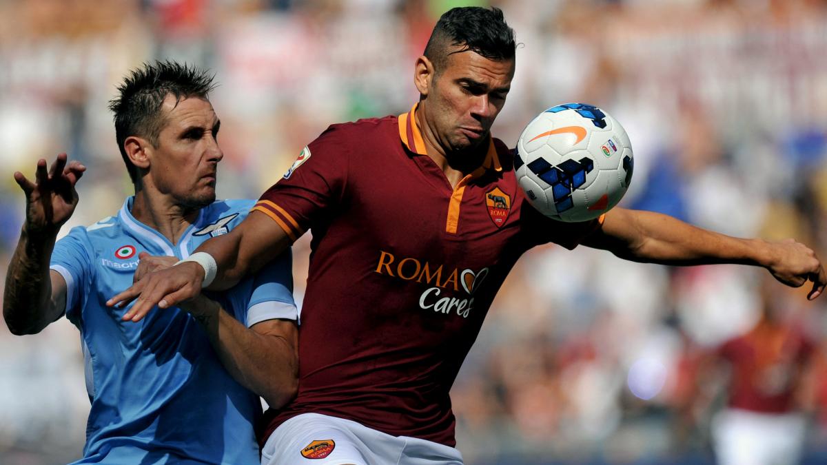 Roma, Castan shock: "Dopo il tumore Spalletti mi disse che il mio livello era il Frosinone" Roma, Castan shock: "Dopo il tumore Spalletti mi disse che il mio livello era il Frosinone"