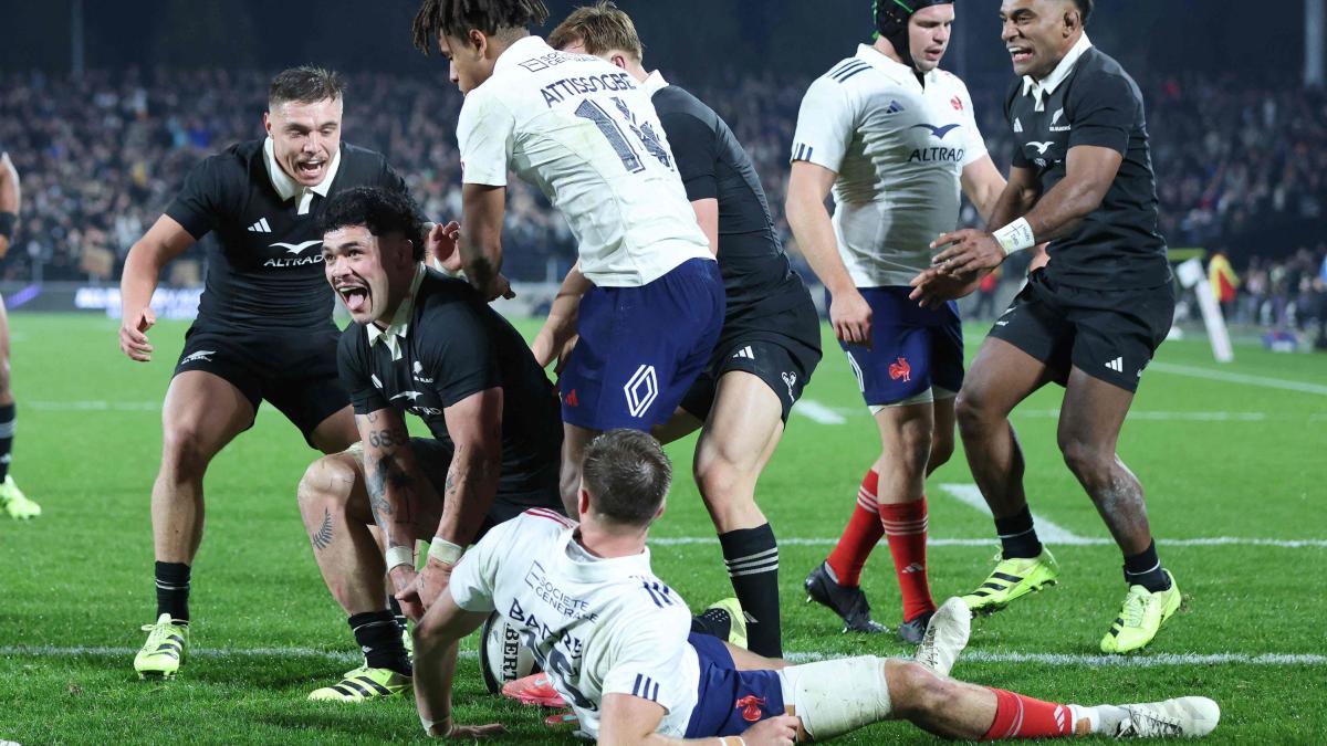 Le Garrec trascina la Francia, ma Kirifi la beffa: vincono gli All Blacks 29 19 Le Garrec trascina la Francia, ma Kirifi la beffa: vincono gli All Blacks 29 19