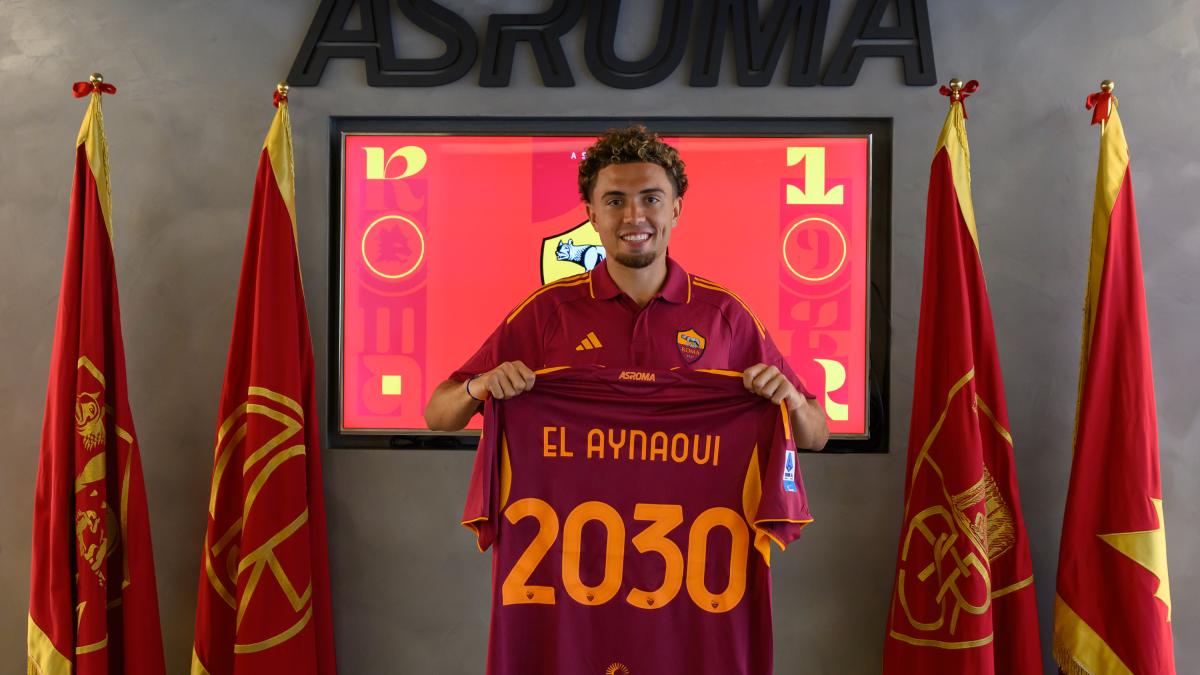 Roma, ecco El Aynaoui: "Mollai il tennis per Iniesta". Papà Younes: "Deve puntare al Pallone d Roma, ecco El Aynaoui: "Mollai il tennis per Iniesta". Papà Younes: "Deve puntare al Pallone d