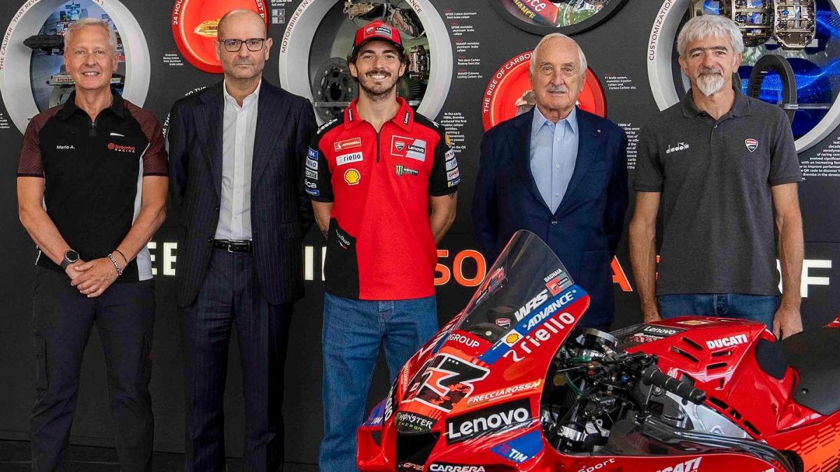 bagnaia e ducati corse in visita alla brembo tra freni e innovazione