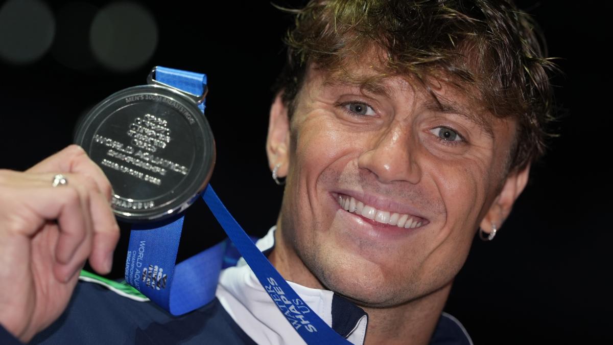 Mondiali di nuoto: argento Martinenghi. Ceccon deluso, ma è bronzo nei 50 farfalla