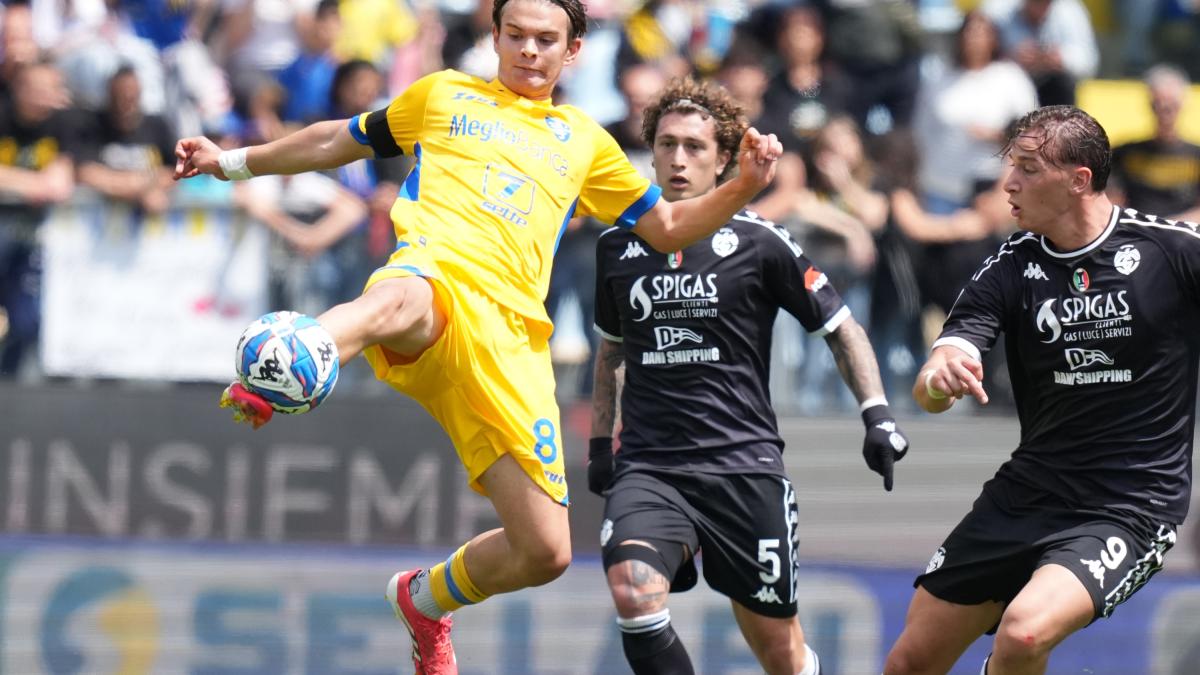 Italia, dove li metti i tuoi talenti? La Serie A non li prende, la Serie B soffre Italia, dove li metti i tuoi talenti? La Serie A non li prende, la Serie B soffre