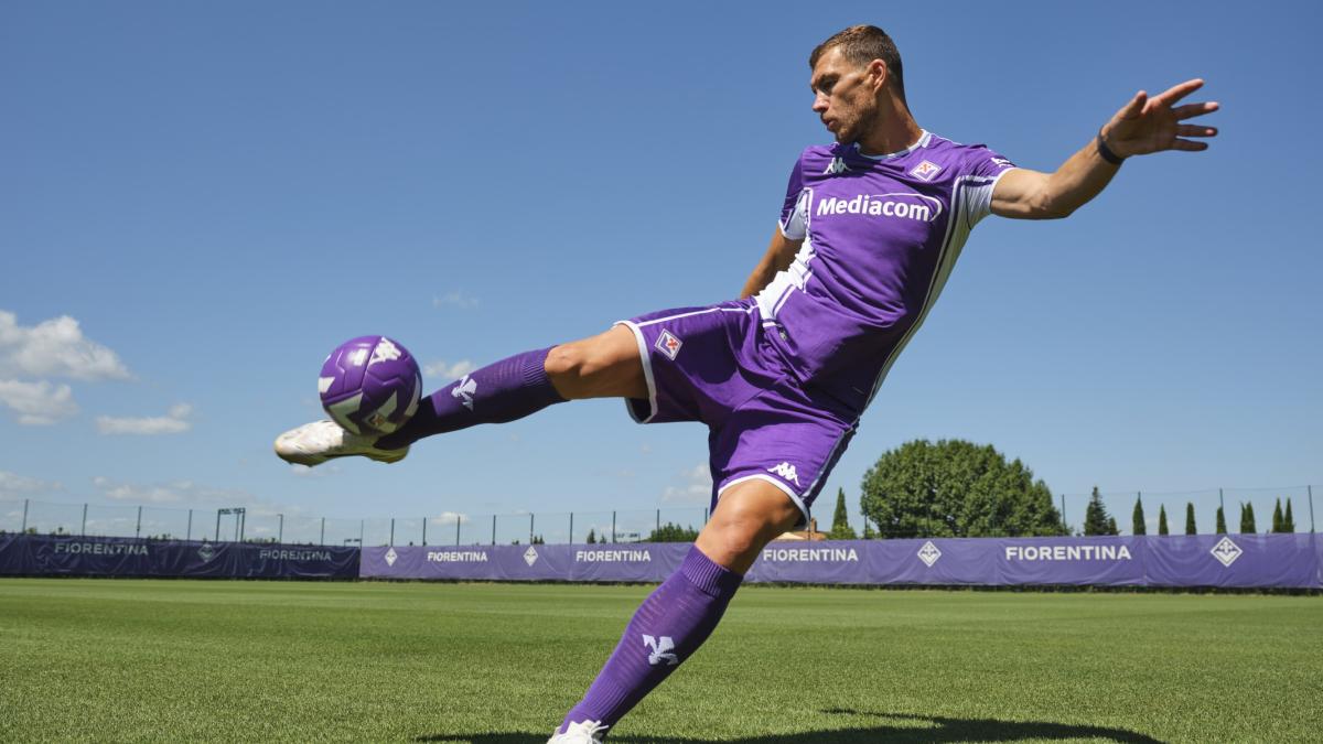 Dzeko: "Sono ancora qua. L Dzeko: "Sono ancora qua. L