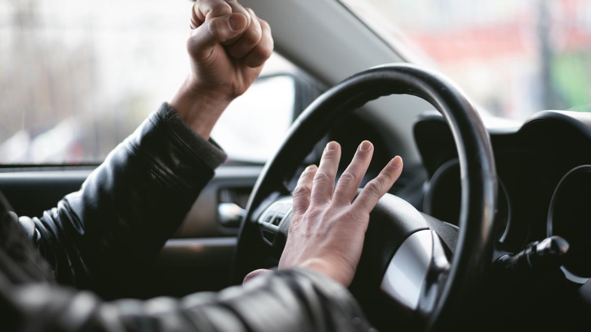 traffico liti e violenze strade sempre pi249 affollate e complesse