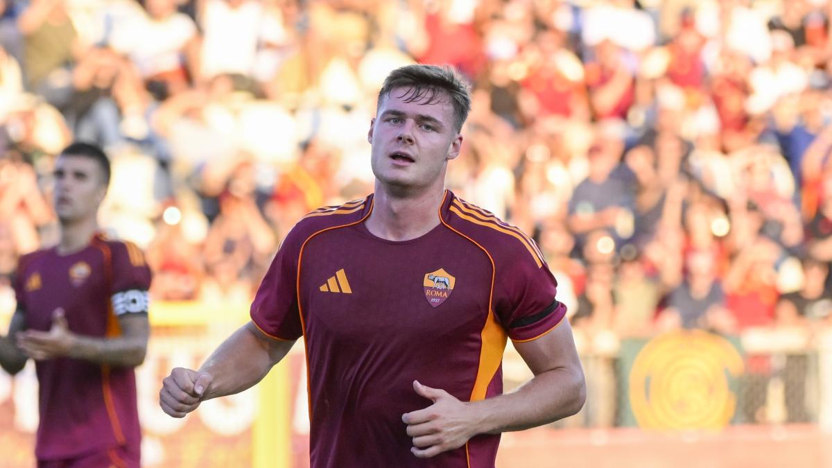 Roma, il 9 è Ferguson. Gol, forza e assist: così l'Irlandese si è preso i giallorossi