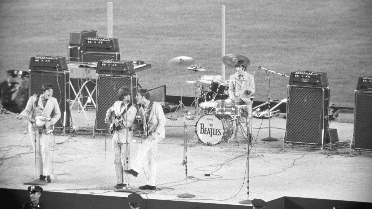 quando i beatles allo stadio cambiarono la storia dei concerti