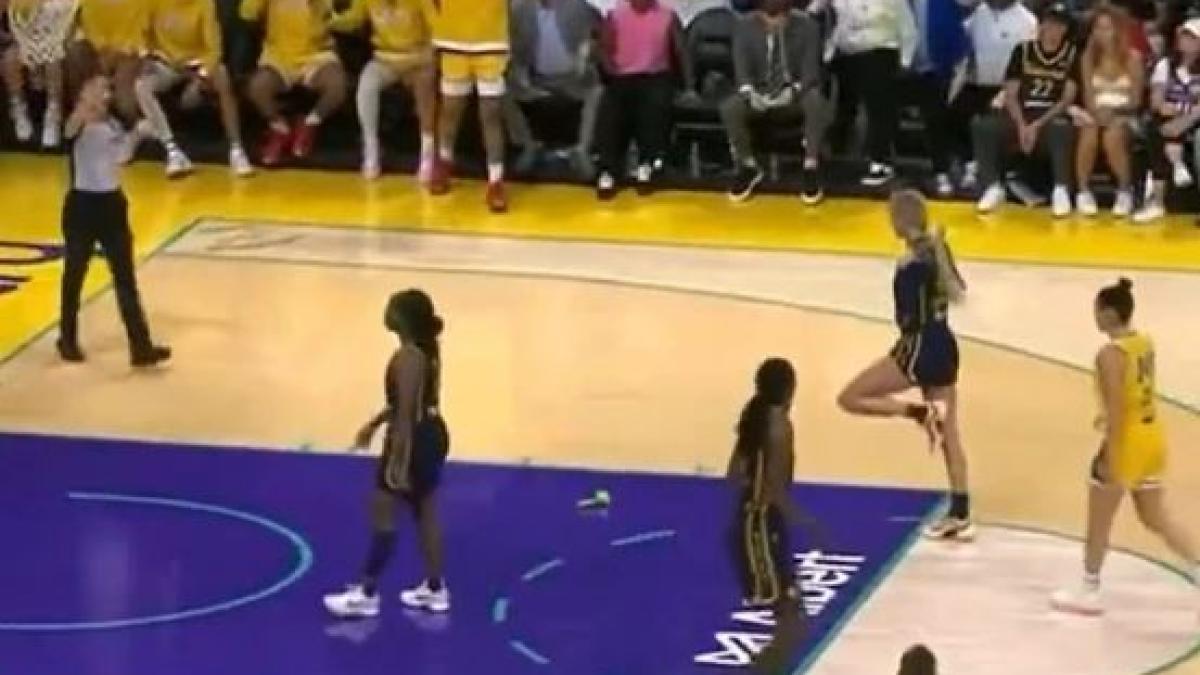 sex toys in campo nella wnba mossa pubblicitaria orchestrata da un azienda di criptovaluta