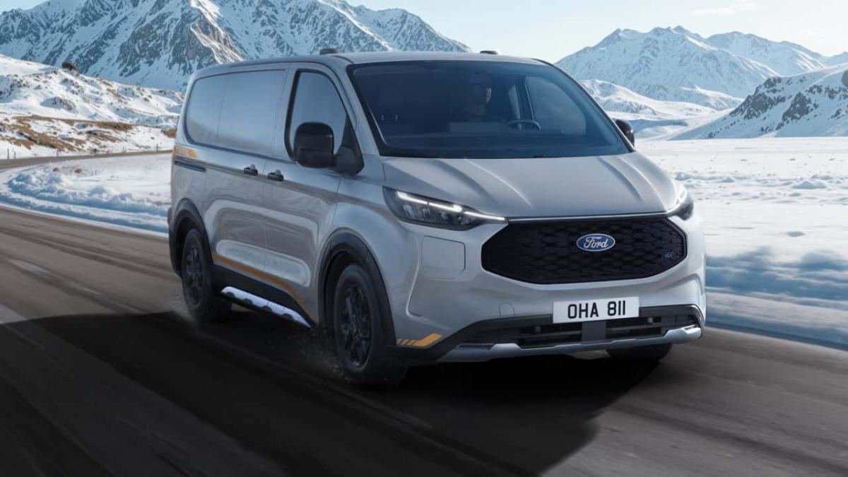 ford transit custom elettrico presto la variante integrale