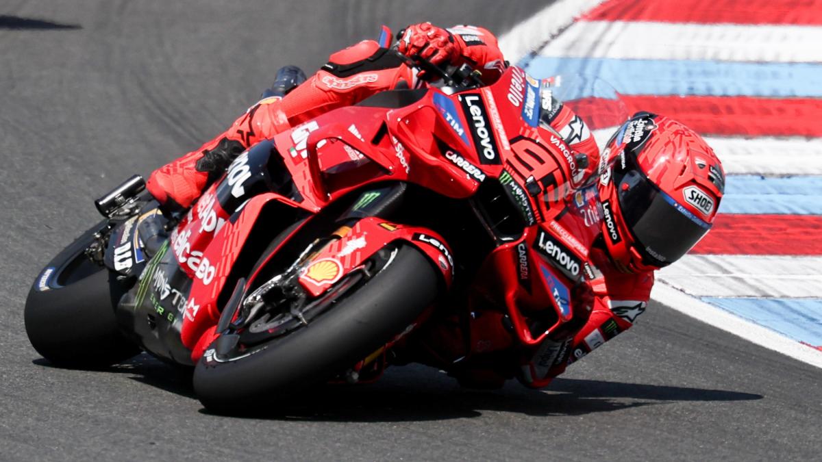 Marquez, altro che tabù Austria: primo anche nelle FP1 di MotoGP. Ma Bagnaia è subito dietro