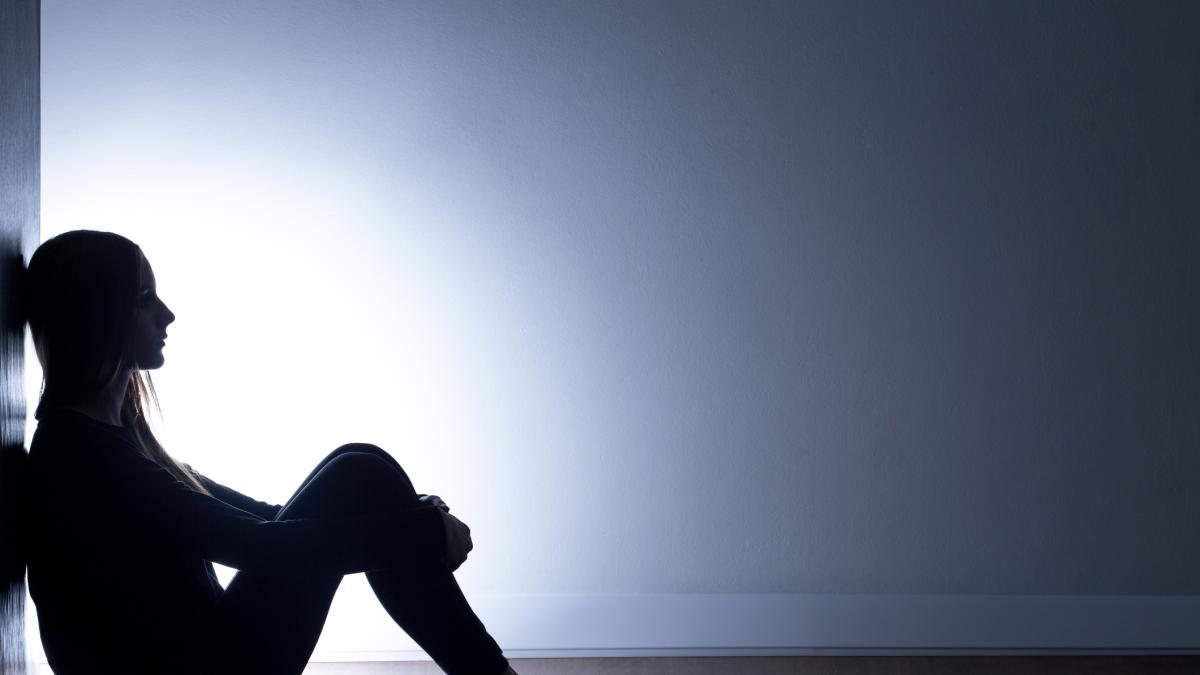 Depressione stagionale: dalla luce al counseling, 5 rimedi per superarla Depressione stagionale: dalla luce al counseling, 5 rimedi per superarla