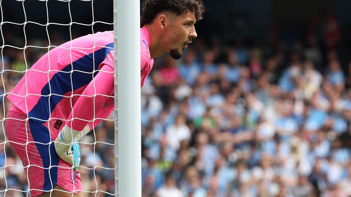 Guardiola, che aspetti a prendere Gigio? Una papera di Trafford lancia il Tottenham in casa del City Guardiola, che aspetti a prendere Gigio? Una papera di Trafford lancia il Tottenham in casa del City