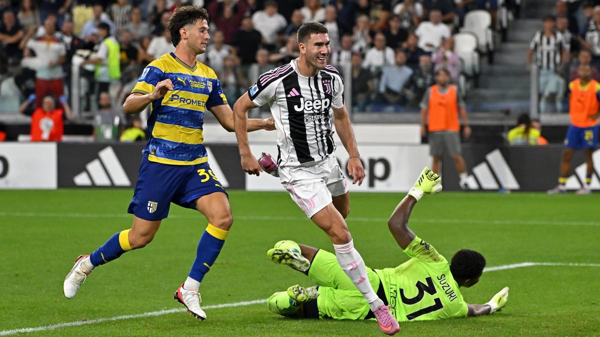 David Vlahovic, la Juve trova un attacco a sorpresa. E ora Dusan può restare davvero David Vlahovic, la Juve trova un attacco a sorpresa. E ora Dusan può restare davvero
