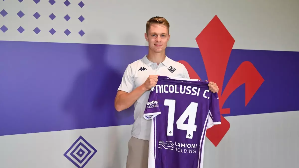 Pioli cambia la regia della Fiorentina: Nicolussi Caviglia al fianco di Fagioli Pioli cambia la regia della Fiorentina: Nicolussi Caviglia al fianco di Fagioli