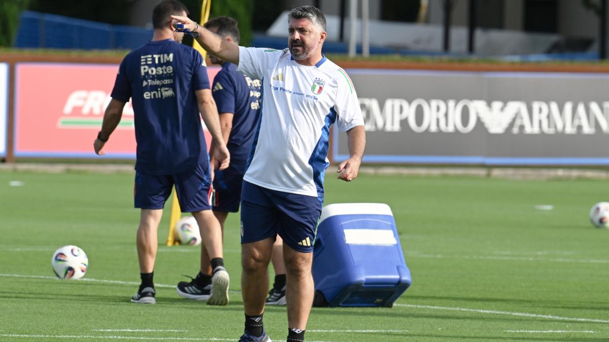 Sacchi: "Italia, servono 11 Gattuso. Più di moduli e schemi conterà lo spirito" Sacchi: "Italia, servono 11 Gattuso. Più di moduli e schemi conterà lo spirito"
