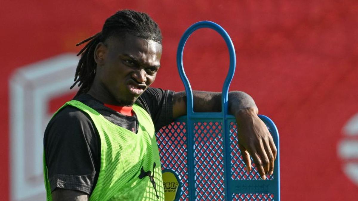 Leao non ce la fa per il Bologna: il polpaccio non è ancora ok, si allena da solo. Obiettivo Udine