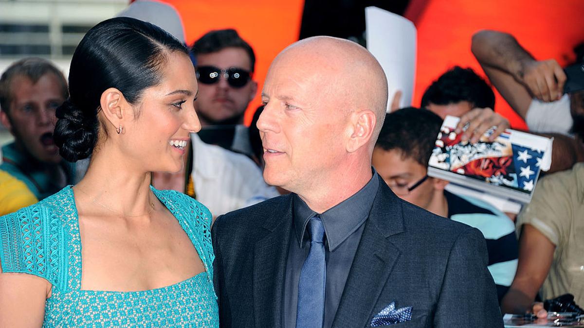 Bruce Willis, la moglie Emma Heming: "Matrimonio in pezzi. Avevo pensato al divorzio"