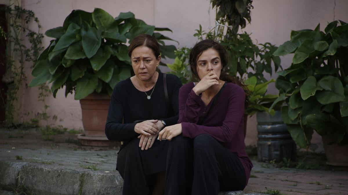 Nila nambiar hot video