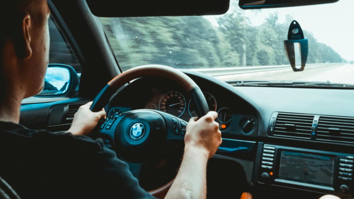 Campanatura ruote auto (camber): cos’è, a cosa serve e quando si regola Campanatura ruote auto (camber): cos’è, a cosa serve e quando si regola