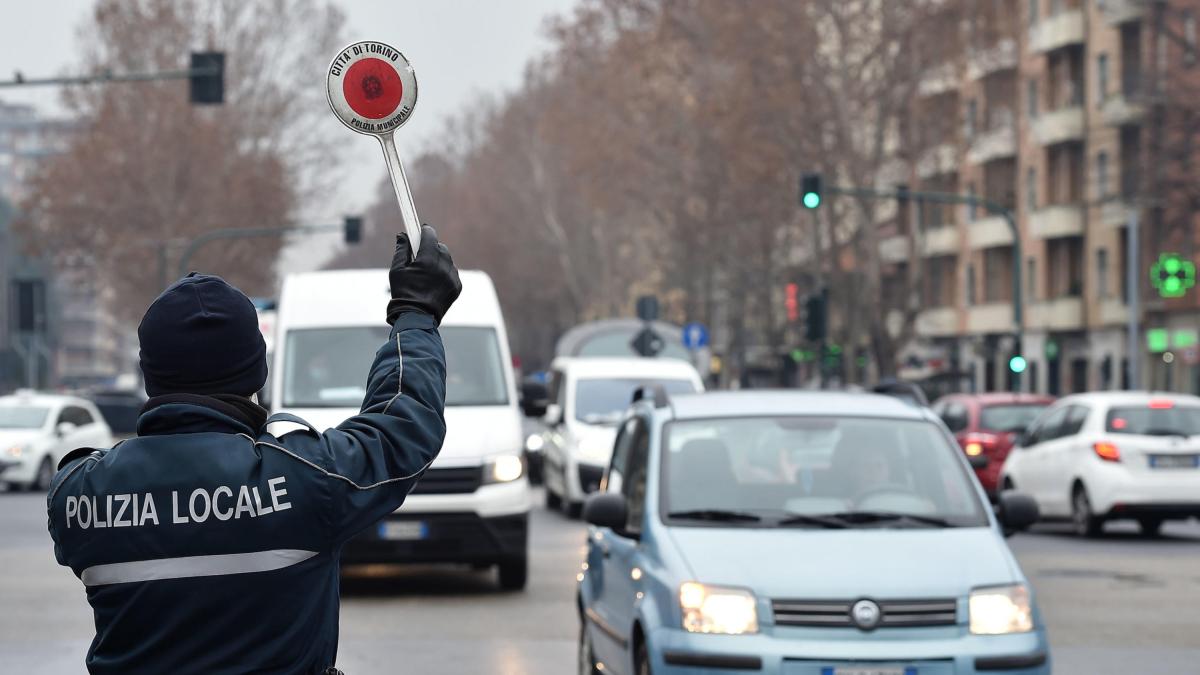 dal 1176 ottobre 2025 i blocchi del traffico antismog nel nord italia