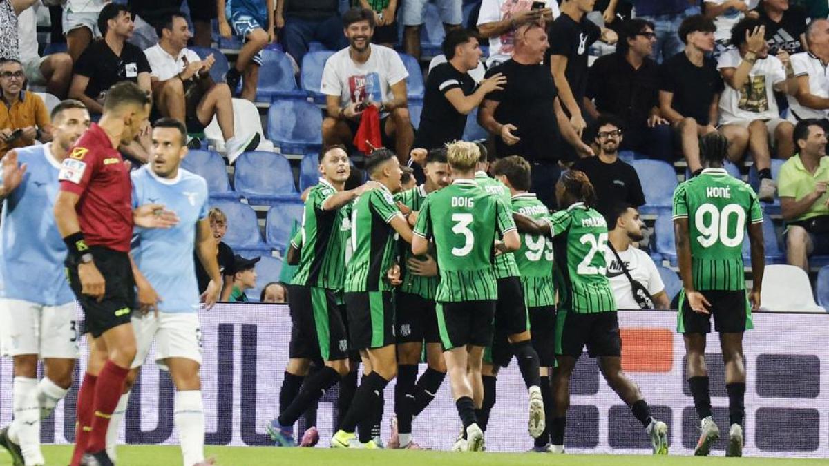 Lazio, altro tonfo: Fadera regala la prima gioia al Sassuolo Lazio, altro tonfo: Fadera regala la prima gioia al Sassuolo