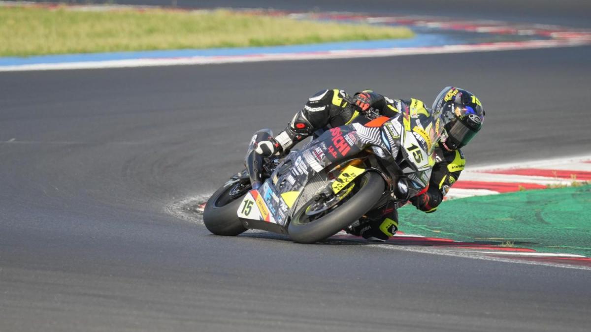 Tragedia alla Dunlop Cup di Cremona, morto pilota di 39 anni. Ma le gare non sono state interrotte Tragedia alla Dunlop Cup di Cremona, morto pilota di 39 anni. Ma le gare non sono state interrotte
