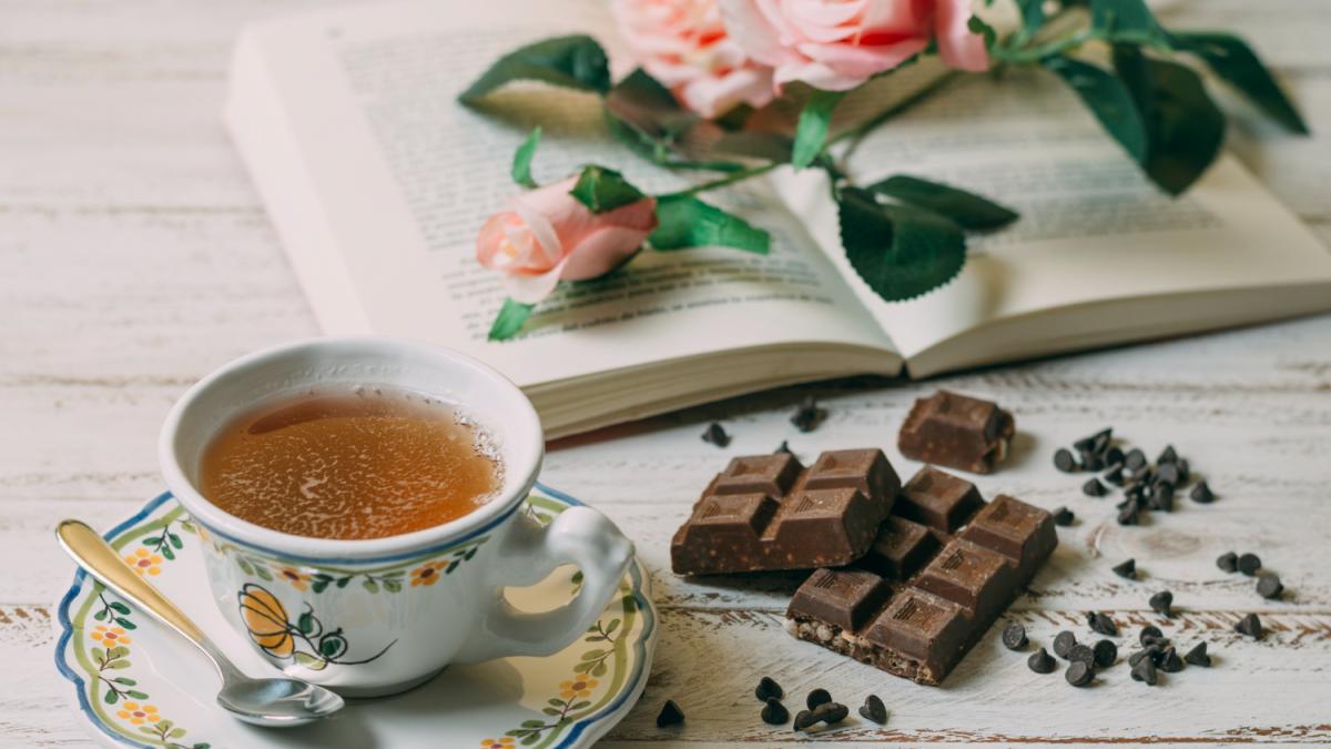 Tè e cioccolato fondente possono abbassare la pressione quanto i farmaci, ma con quali dosi? Tè e cioccolato fondente possono abbassare la pressione quanto i farmaci, ma con quali dosi?