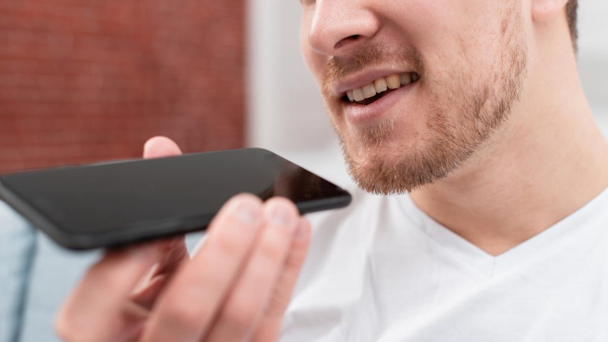 Lo smartphone potrebbe rilevare i segnali del cancro dal suono della voce