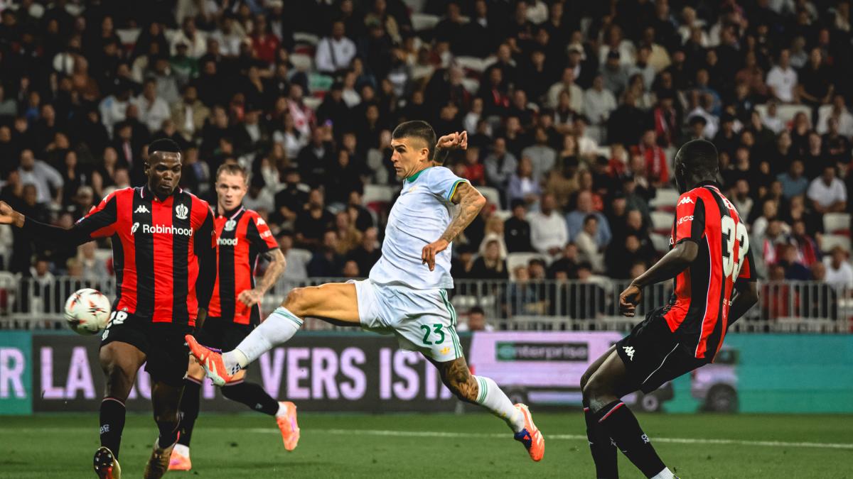 roma vittoria da record col brivido 2 1 a nizza coi gol di ndicka e mancini