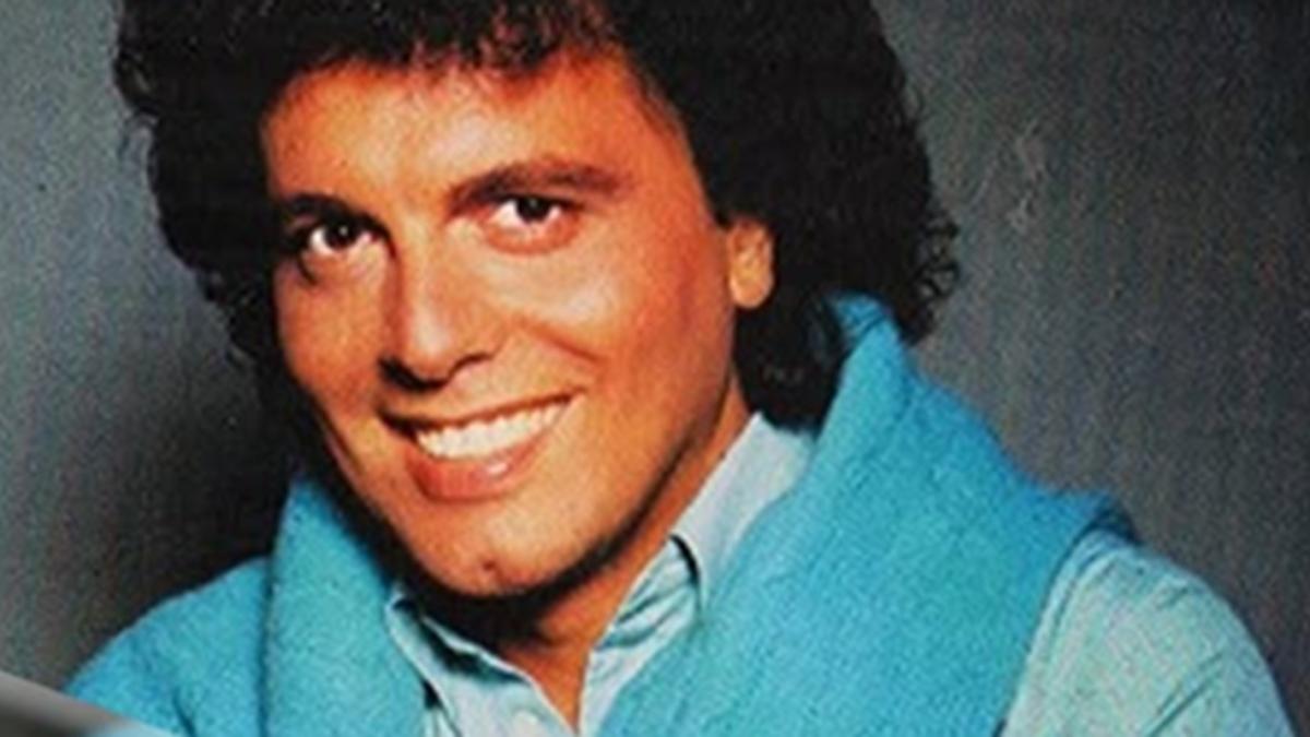 Addio a Christian, è morto a 82 anni il cantante di "Cara" e "Daniela" Addio a Christian, è morto a 82 anni il cantante di "Cara" e "Daniela"