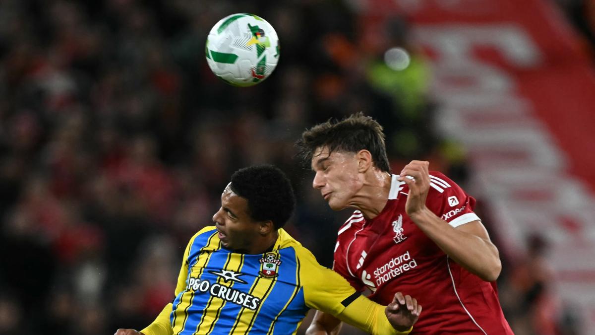 Liverpool, Slot shock: "Leoni fuori un anno". E in lista Champions al suo posto entra Chiesa