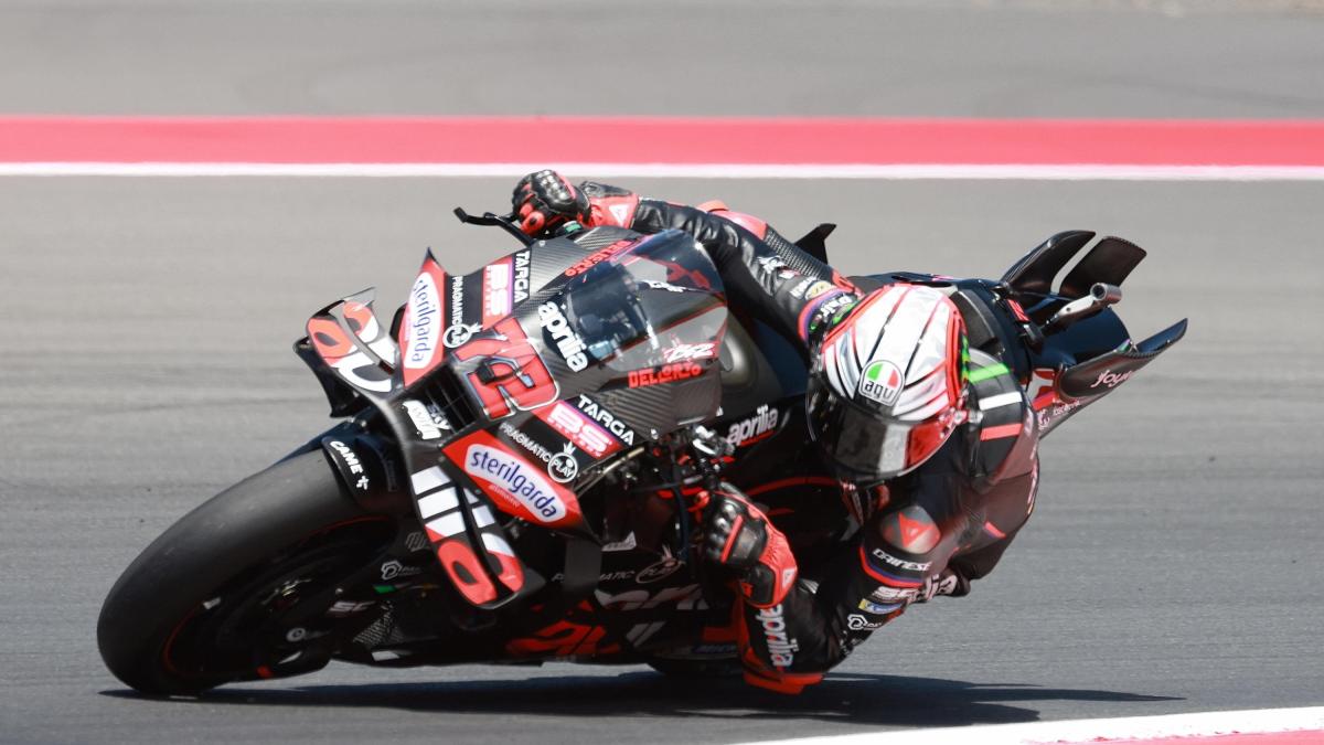 motogp indonesia strepitoso bezzecchi pole e record della pista marquez 9176 bagnaia 16176