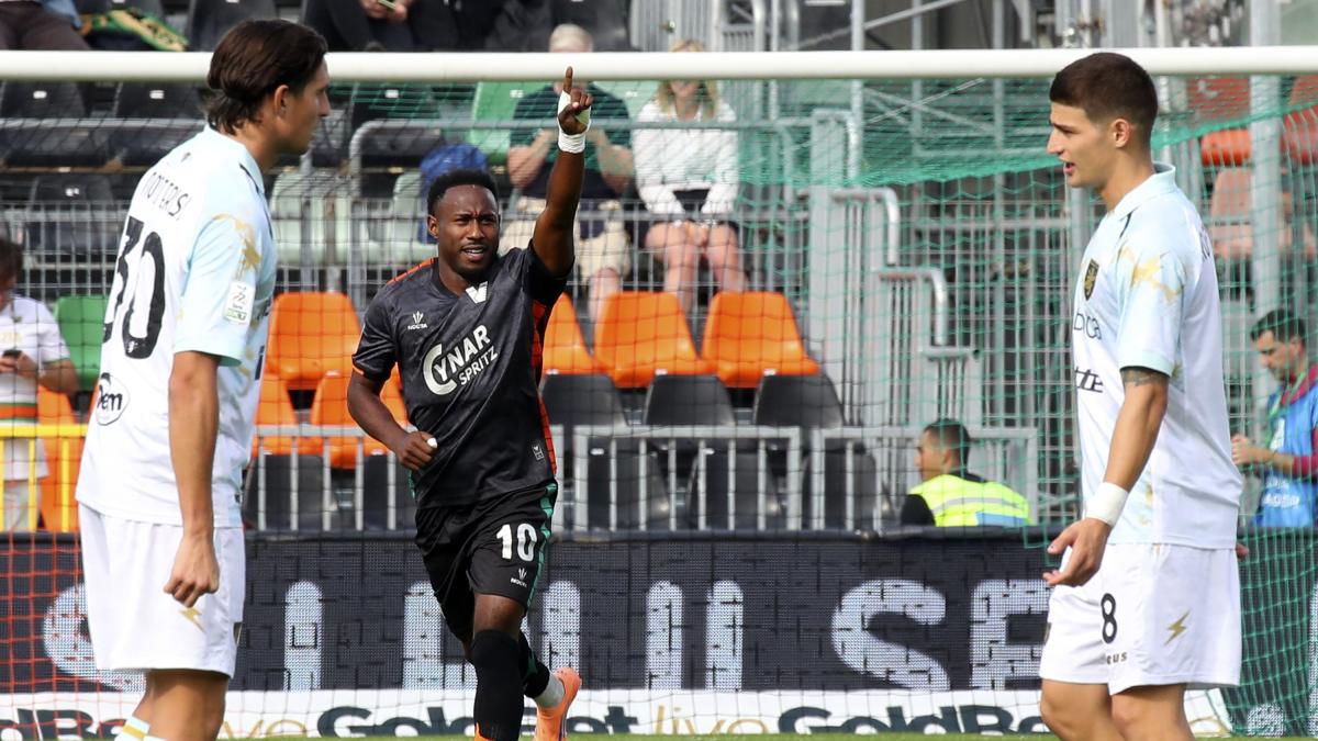 Super Venezia, 3 0 al Frosinone. Monza e Bari vincono in rimonta, pari stretto per l