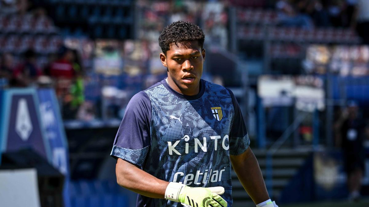 Parma, frattura al terzo dito della mano sinistra per Suzuki: le sue condizioni