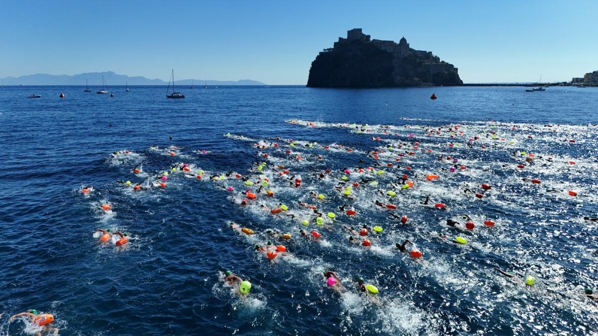Ischia: nuotare nella bellezza tra Nettuno, Greci e... Burt Lancaster