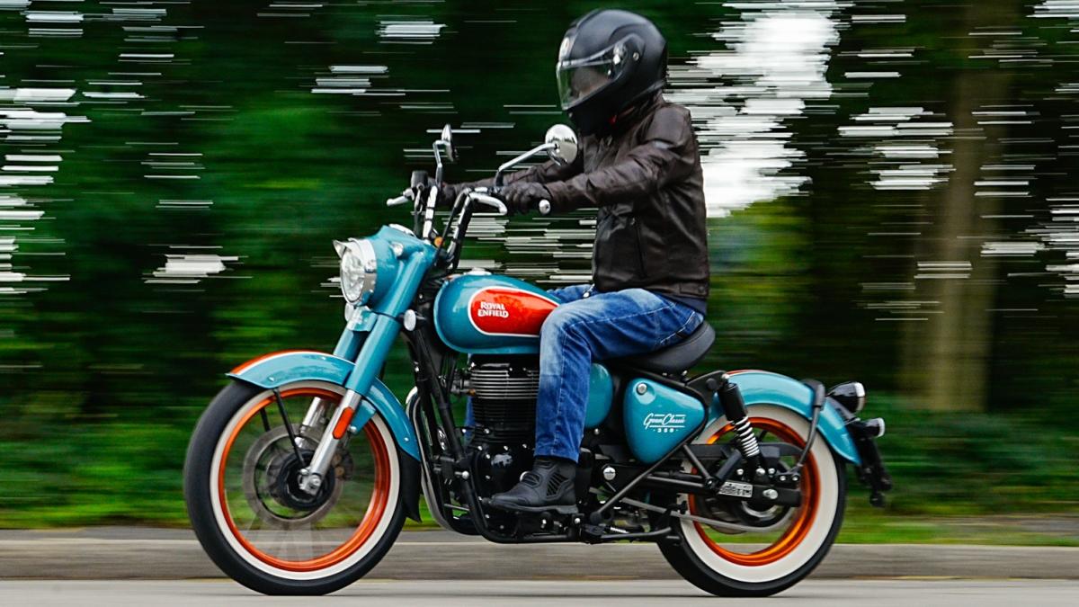 royal enfield goan classic 350 stile prima di tutto anche in strada