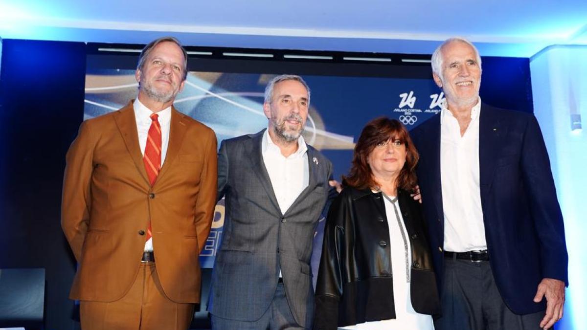 La cerimonia di apertura di Milano Cortina: inclusione, due bracieri e il ricordo di Armani La cerimonia di apertura di Milano Cortina: inclusione, due bracieri e il ricordo di Armani