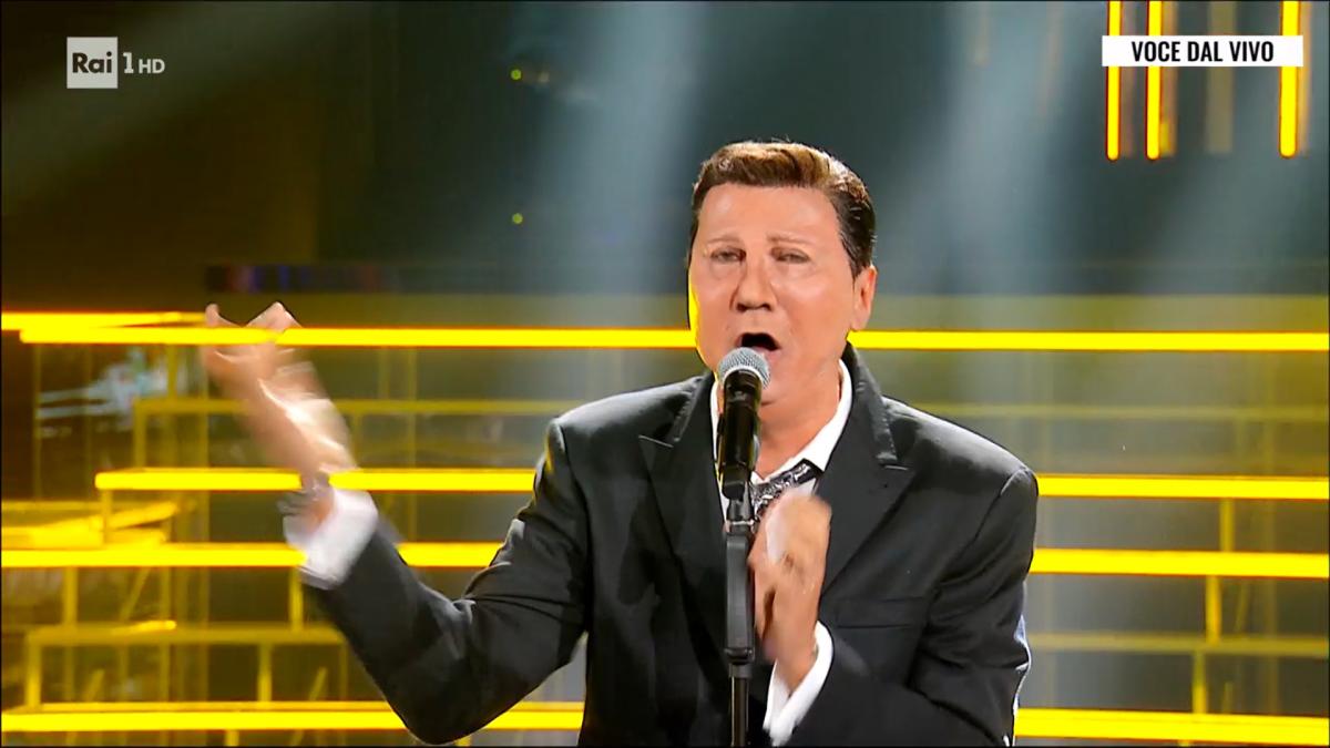 Tale e Quale Show, Peppe Quintale vince la quarta puntata, disastrosa Di Pietro Tale e Quale Show, Peppe Quintale vince la quarta puntata, disastrosa Di Pietro