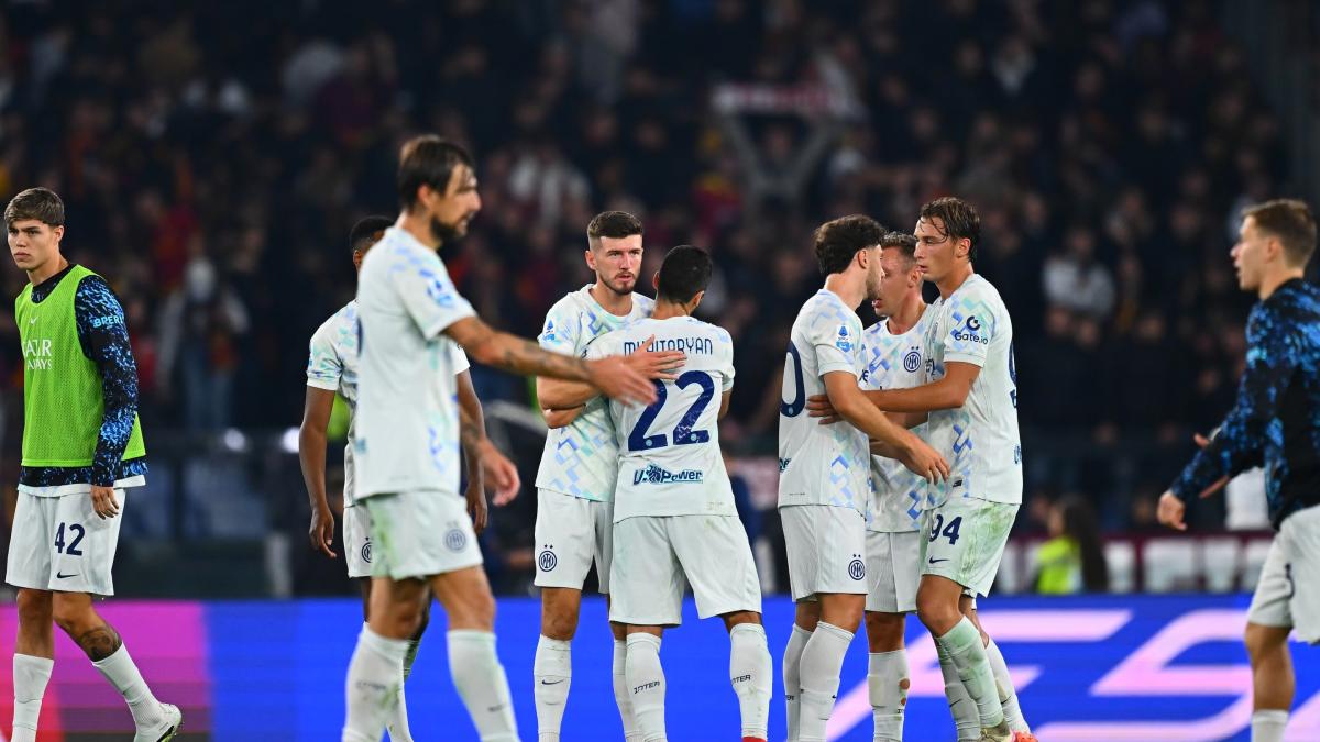 Un altro gol di Bonny lancia l’Inter in vetta: aggancio a Napoli e Roma Un altro gol di Bonny lancia l’Inter in vetta: aggancio a Napoli e Roma